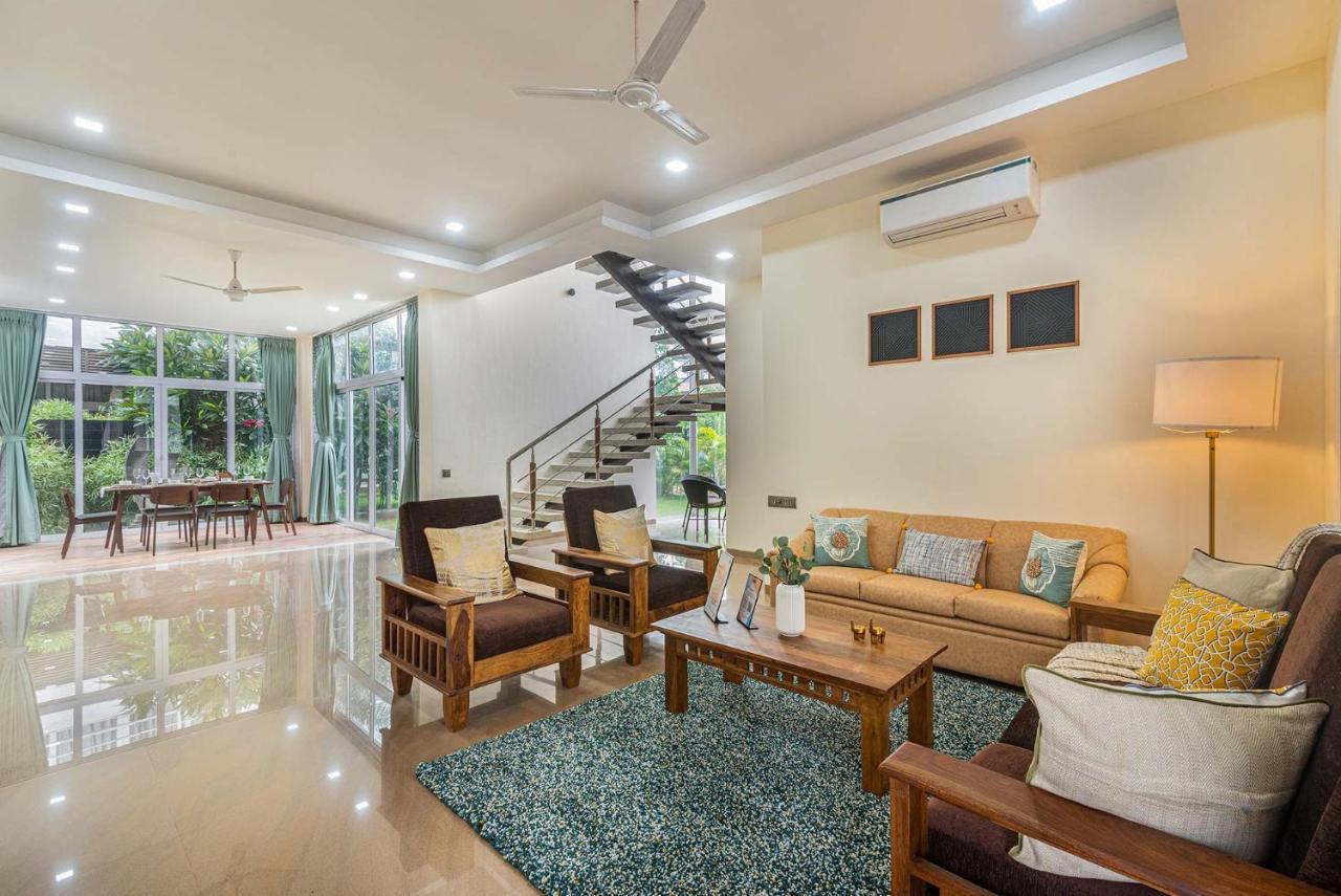 Sierra Skies By Stayvista - A Mountain-View Villa Featuring A Rooftop Swimming Pool, Jacuzzi, Turf, And A Gym For An Elevated Stay Lonavala Exterior foto