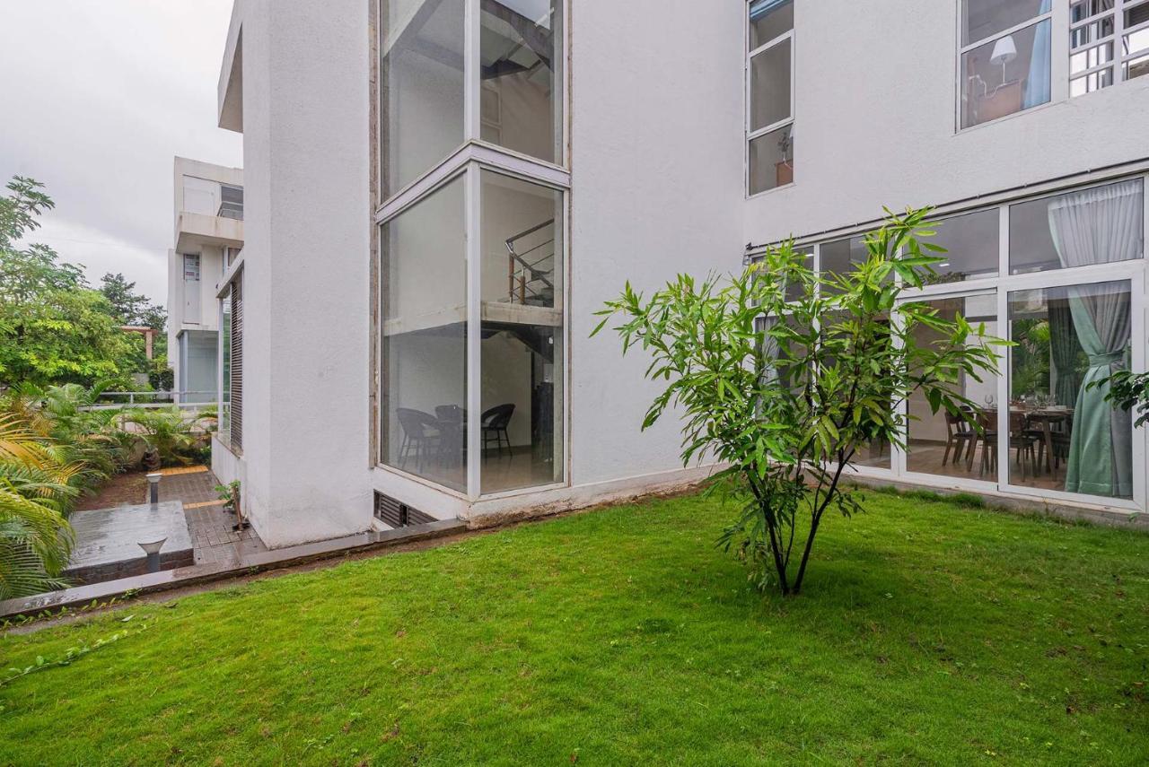 Sierra Skies By Stayvista - A Mountain-View Villa Featuring A Rooftop Swimming Pool, Jacuzzi, Turf, And A Gym For An Elevated Stay Lonavala Exterior foto