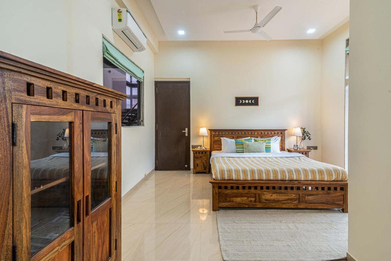 Sierra Skies By Stayvista - A Mountain-View Villa Featuring A Rooftop Swimming Pool, Jacuzzi, Turf, And A Gym For An Elevated Stay Lonavala Exterior foto
